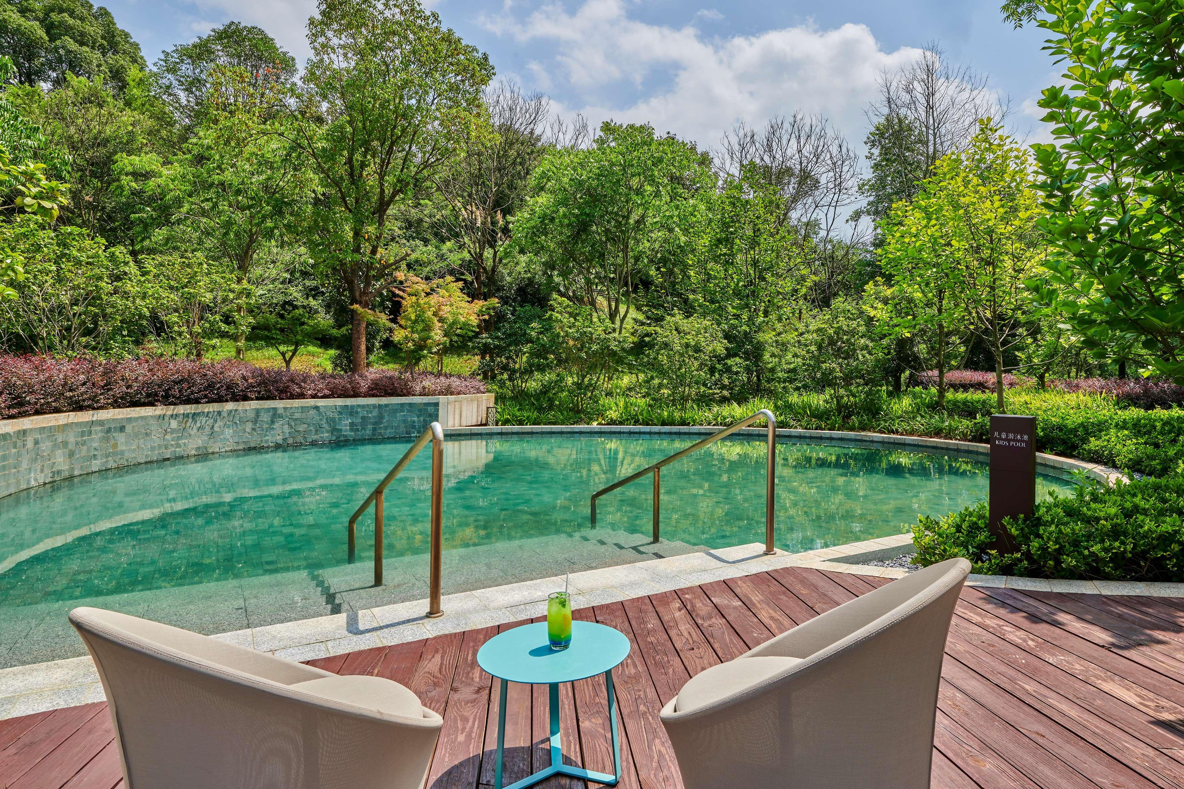 Lushan West Sea Resort, Curio Collection By Hilton Jiujiang  Luaran gambar