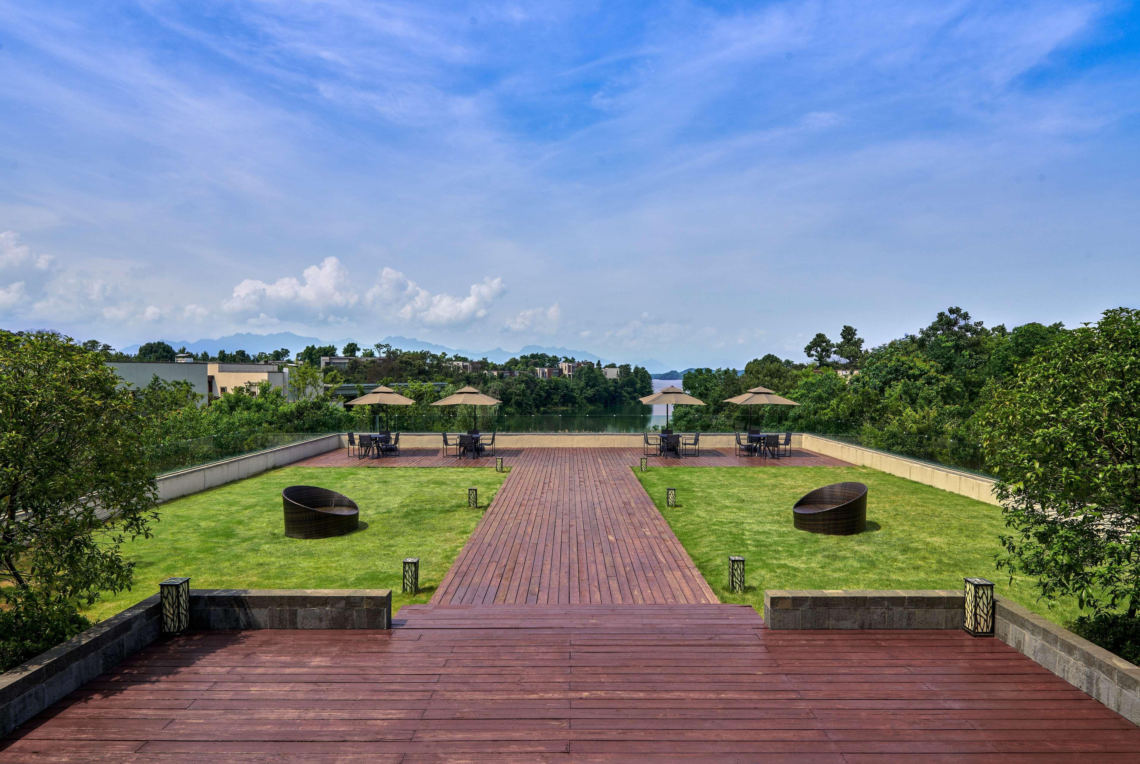 Lushan West Sea Resort, Curio Collection By Hilton Jiujiang  Luaran gambar